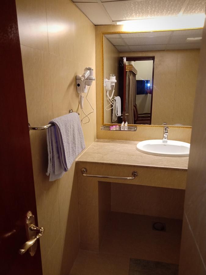 Indus Hotel Hyderabad Εξωτερικό φωτογραφία