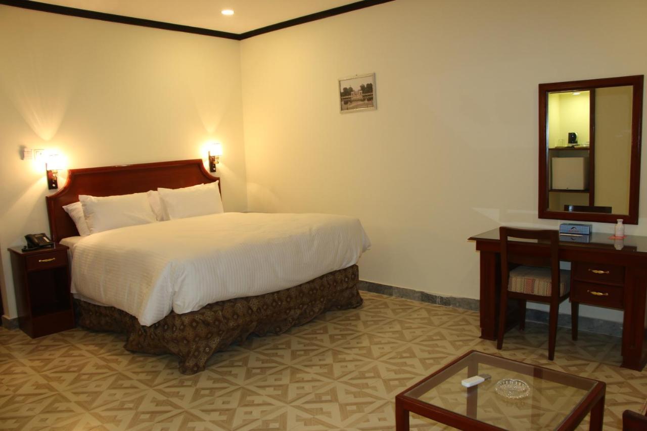 Indus Hotel Hyderabad Εξωτερικό φωτογραφία